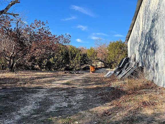 4th image of 163 Edgehill Dr