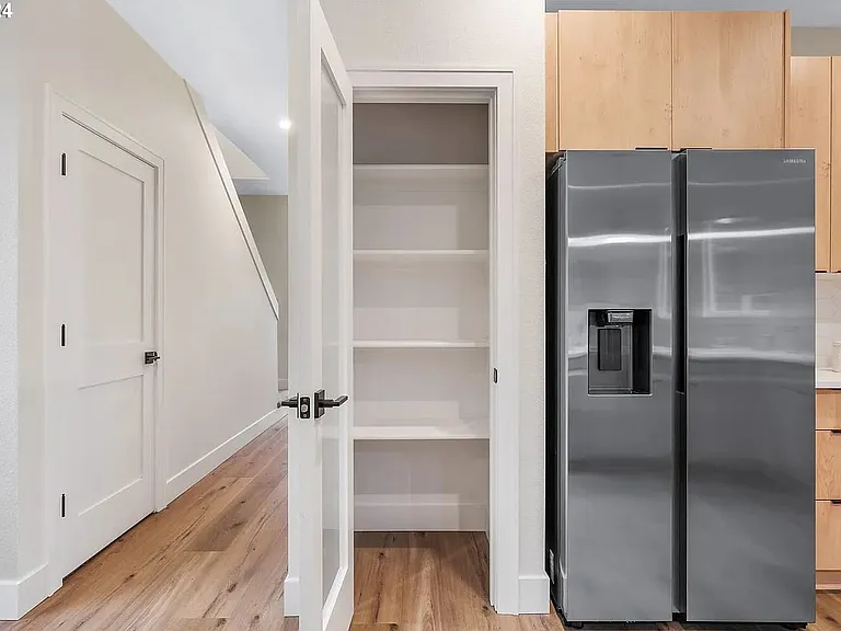 2425 SE Chestnut St #2425 — Photo 5