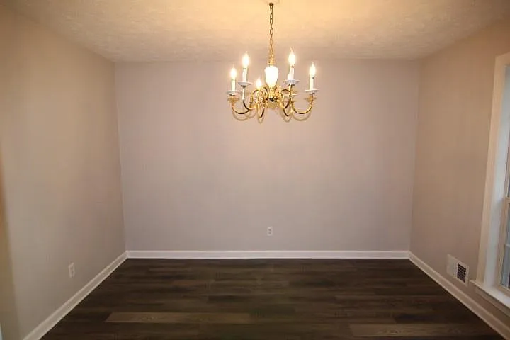 3 bed, 2.0 bath, 2016 sqft, $2,450 — Photo 4