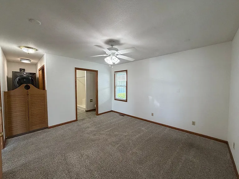 104 Short St — Photo 8
