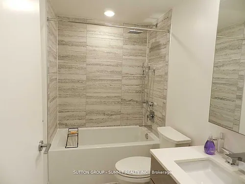 25 Richmond St E #318 Photo 1