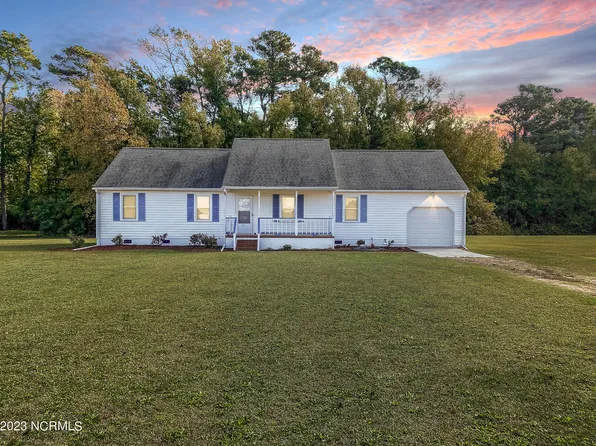 437 S End Road, Knotts Island, NC 27950