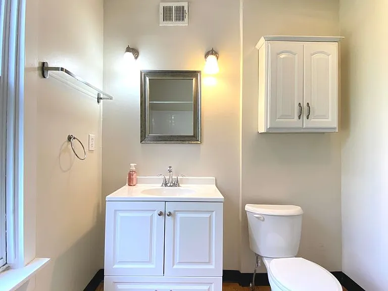 1518 Orangewood Ave — Photo 12