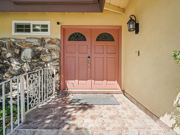 You'll be renting the main home