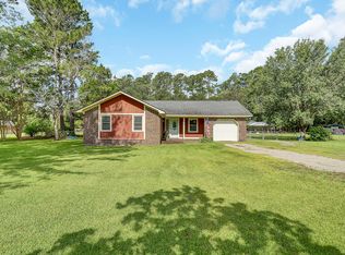 366 Horseshoe Rd, Moncks Corner, SC 29461