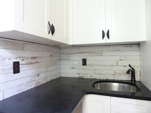 3rd image of 80 New York Ave APT 3