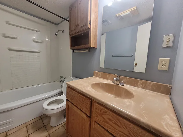 411 N Sheridan Ave — Photo 24