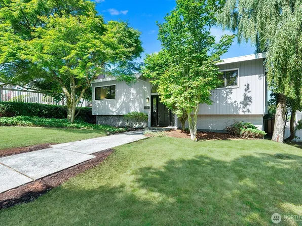 6531 37th Avenue SW, Seattle, WA 98126