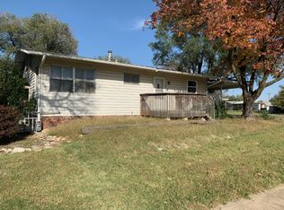1806 SW 71st Ter, Topeka, KS 66619