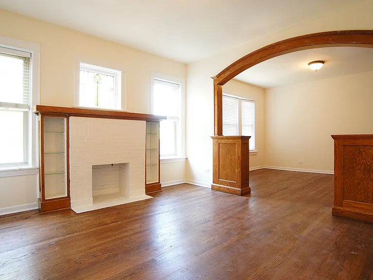 3442 W Schubert Ave #3 — Photo 1