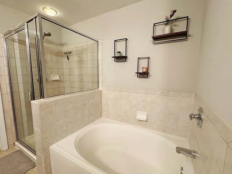 390 17th St NW #5027 — Photo 28