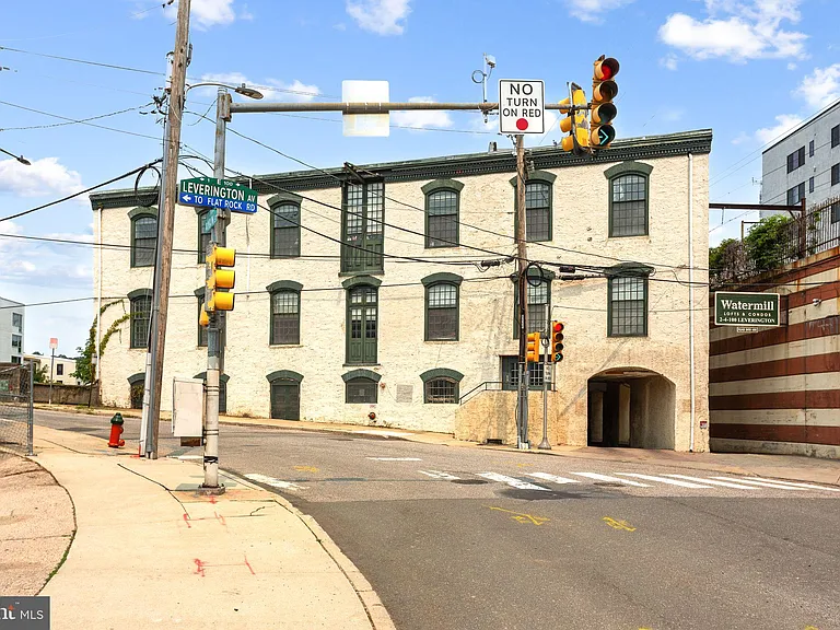 2 Leverington Ave #38 — Photo 35