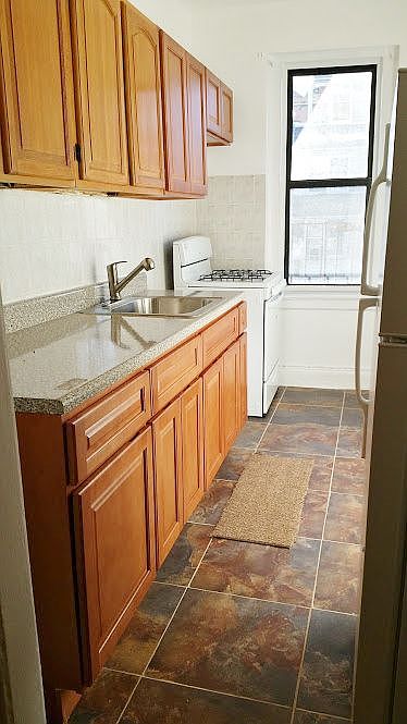 1st image of 8134 Baxter Ave #3