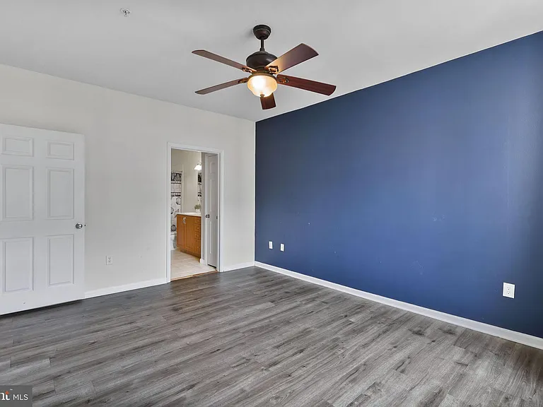 12925 Centre Park Cir #301 — Photo 11