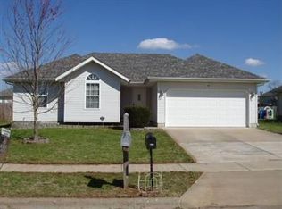 1622 S Burks Ave, Springfield, MO 65807