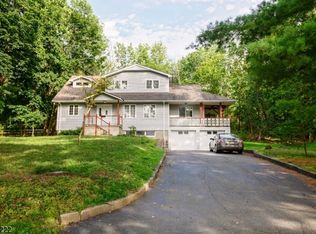 5 Spring Ln, Towaco, NJ 07082