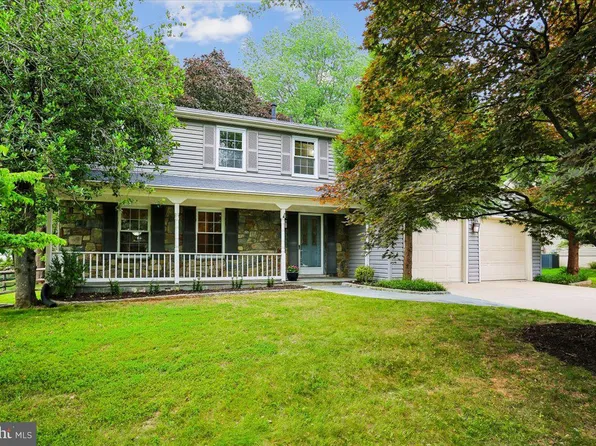 15709 Indianola Dr, Rockville, MD 20855
