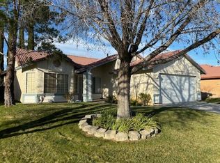 3325 W Avenue J3, Lancaster, CA 93536