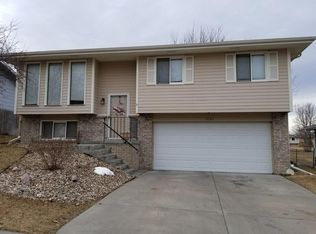 5253 Patmore Rd, Lincoln, NE 68516
