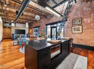 598 3rd St #3300, Macon, GA 31201