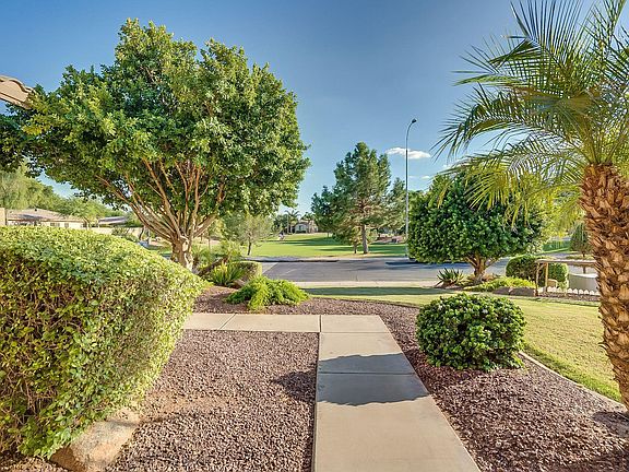 5th image of 3072 E Canyon Way