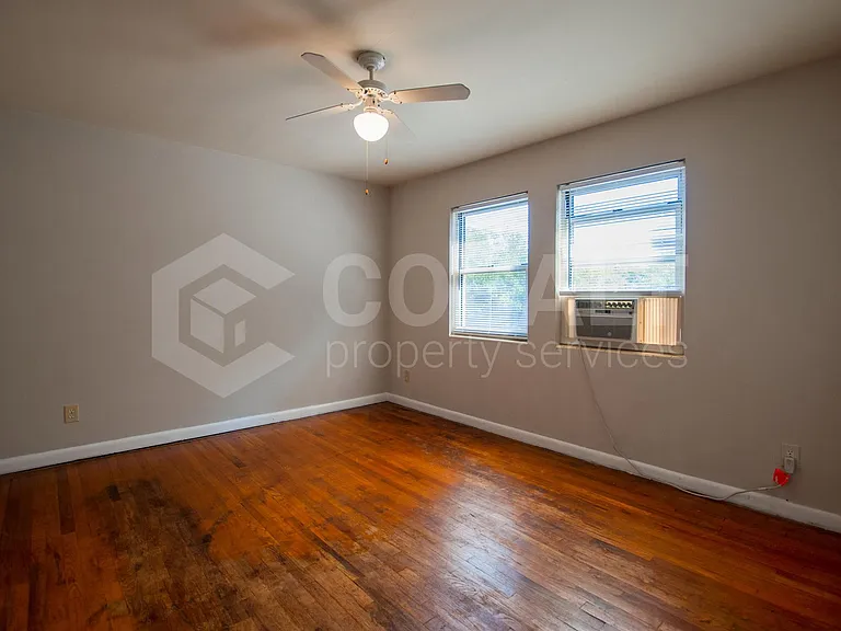 954 Saint Charles Ave NE #2 — Photo 8