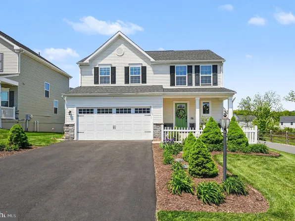 165 Pixie Moss Rd, Pottstown, PA 19464