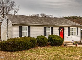 10907 Harrison Ln, Fairdale, KY 40118