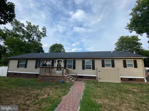 1137 2nd Ave, Croydon, PA 19021