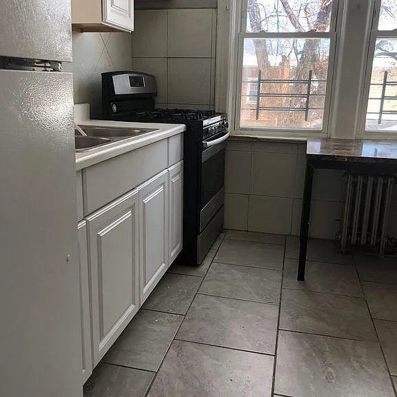 4130 Bruner Ave #1 — Photo 1