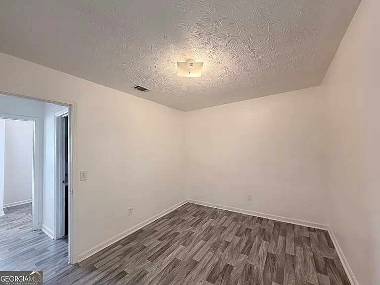 460 Rustwood Dr — Photo 10