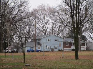 8546 5th Street Rd, Okawville, IL 62271