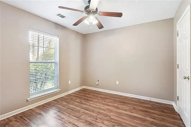 115 Pear St — Photo 9
