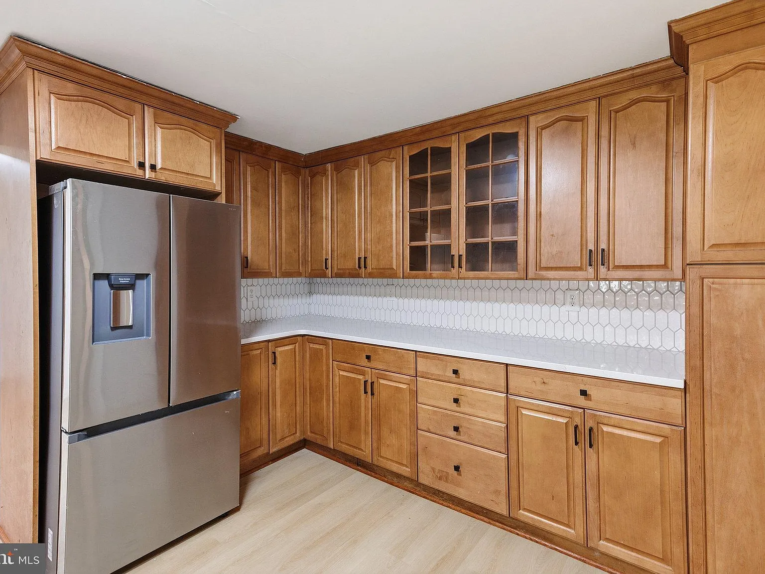 3 bed, 1.5 bath, 1438 sqft, $2,800 — Photo 2