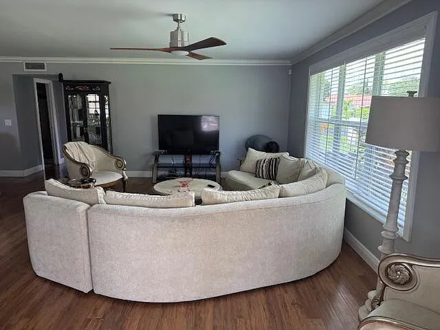 4585 NW 3rd St #D — Photo 5