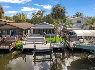 11517 W Riverhaven Dr, Homosassa, FL 34448