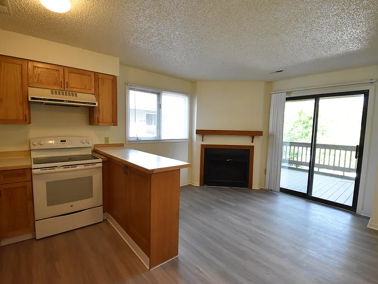 1921 Walnut St #101 — Photo 18