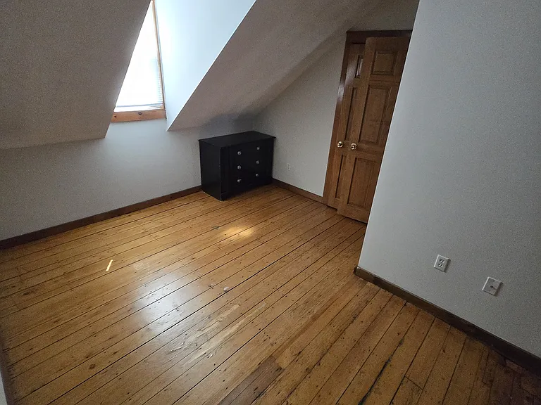 107 Ring St #3 — Photo 8