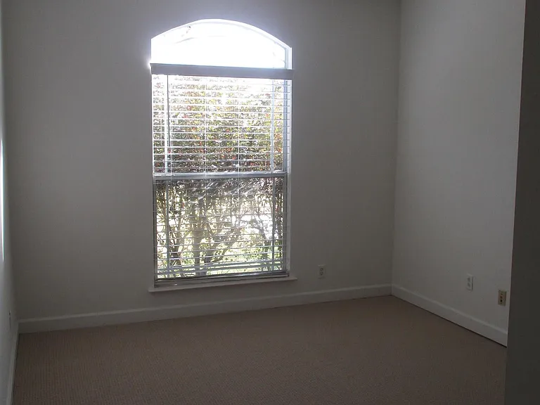 9153 Parliament Cir — Photo 7
