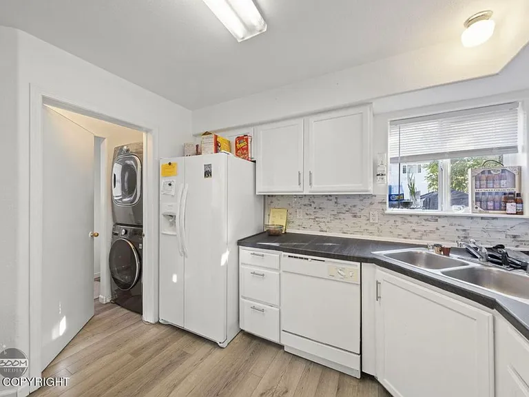 541 San Juan Cir #A — Photo 4