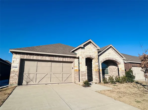 5925 Pensby Dr, Aubrey, TX 76227