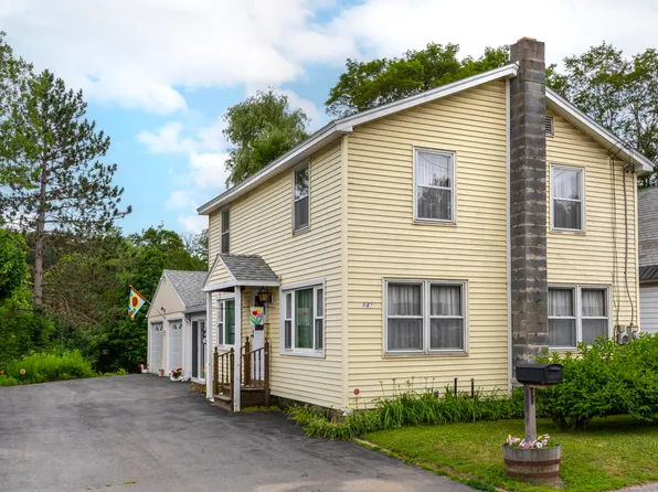 842 Main Street, Cavendish, VT 05153