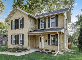 1525 Troy Dr, Madison, WI 53704