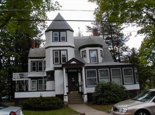 49 Dean Ave APT 1, Franklin, MA 02038