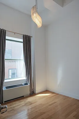 Rented by R New York | media 25