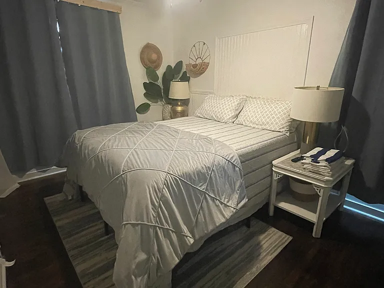 2229 Ireland Dr — Photo 5
