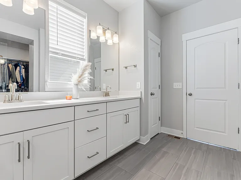 6276 N Lisbon St — Photo 21