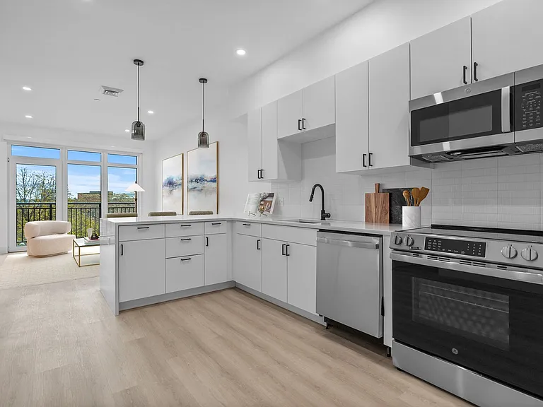 Verge Residences — Photo 20
