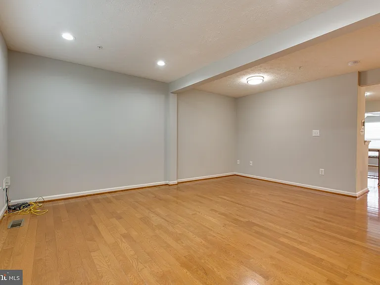2542 Piney Pass Way — Photo 10