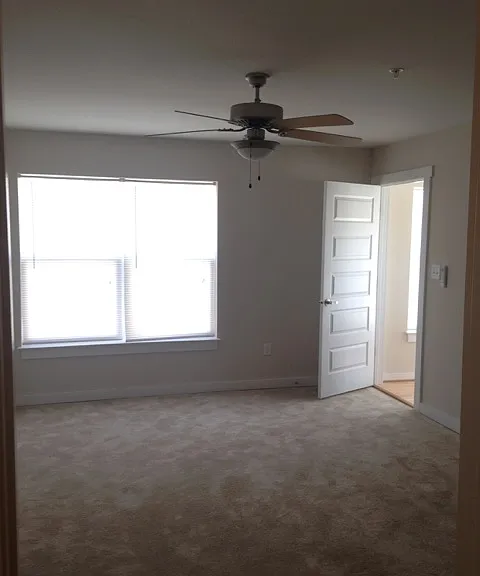 1001 Bainbridge St #7 — Photo 5